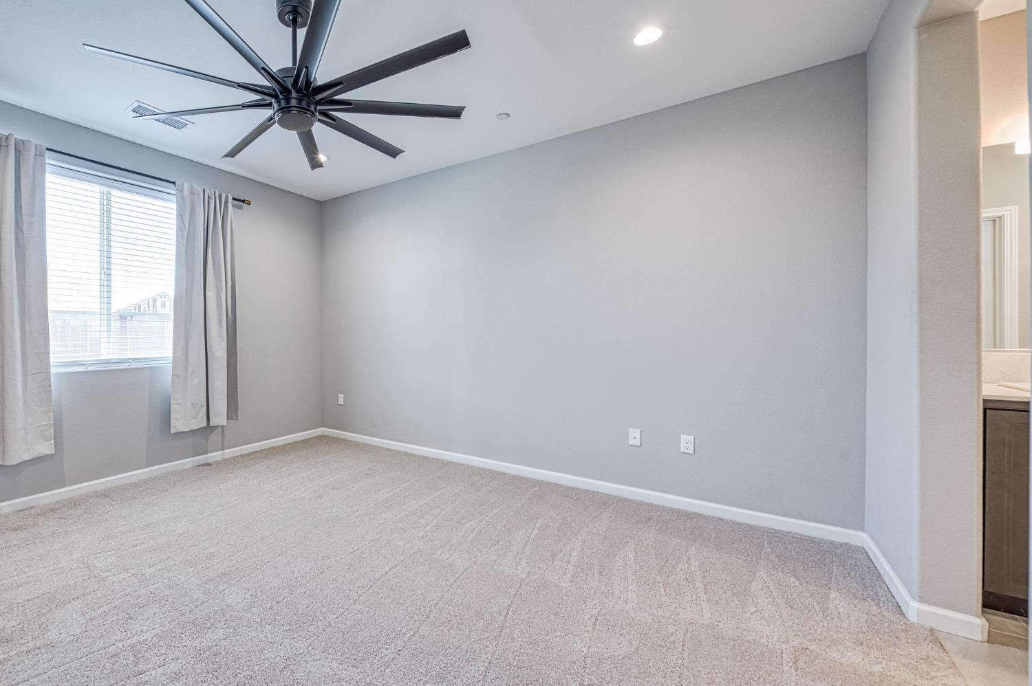 734 Josephine, Madera, CA 93636