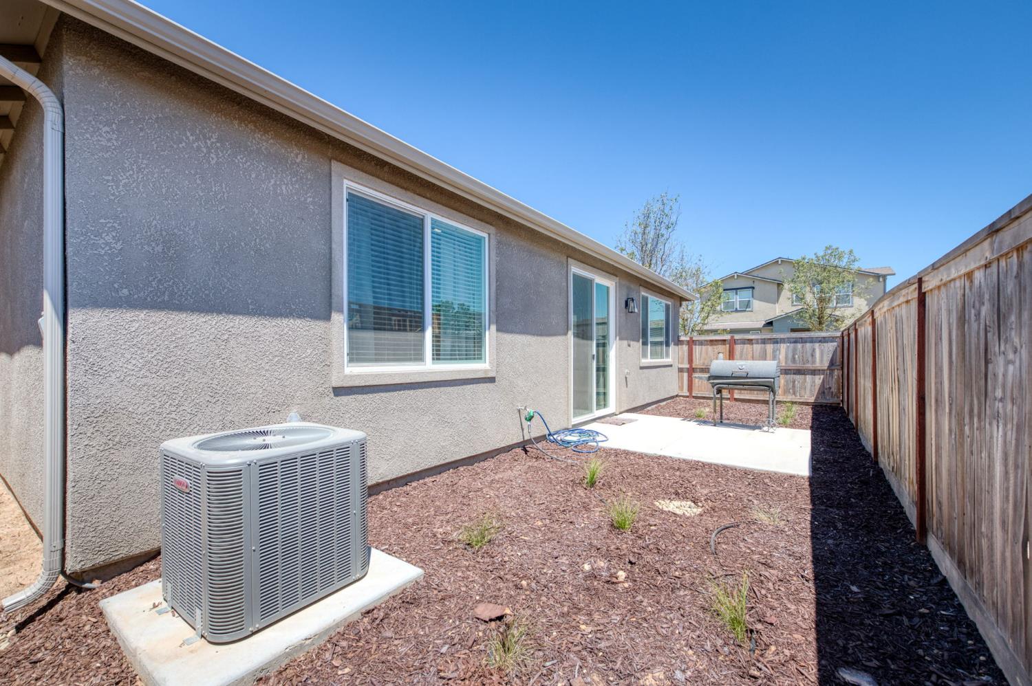 734 Josephine, Madera, CA 93636