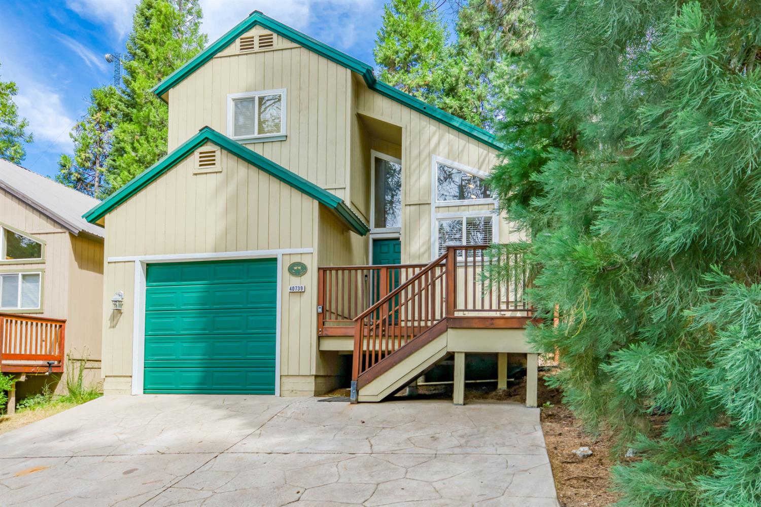 40739 Silvertip Ln, Shaver Lake, CA 93664