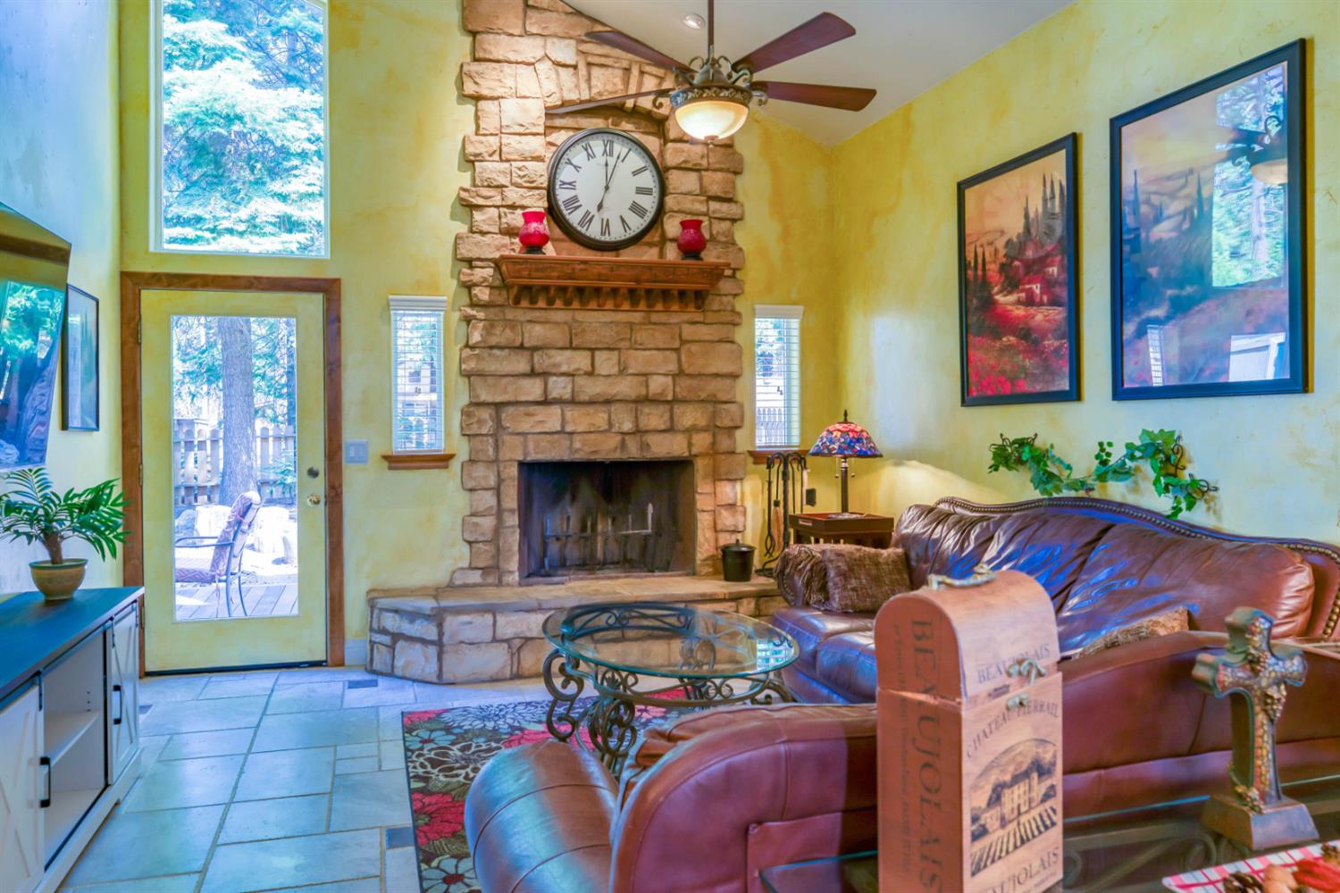 40739 Silvertip Ln, Shaver Lake, CA 93664