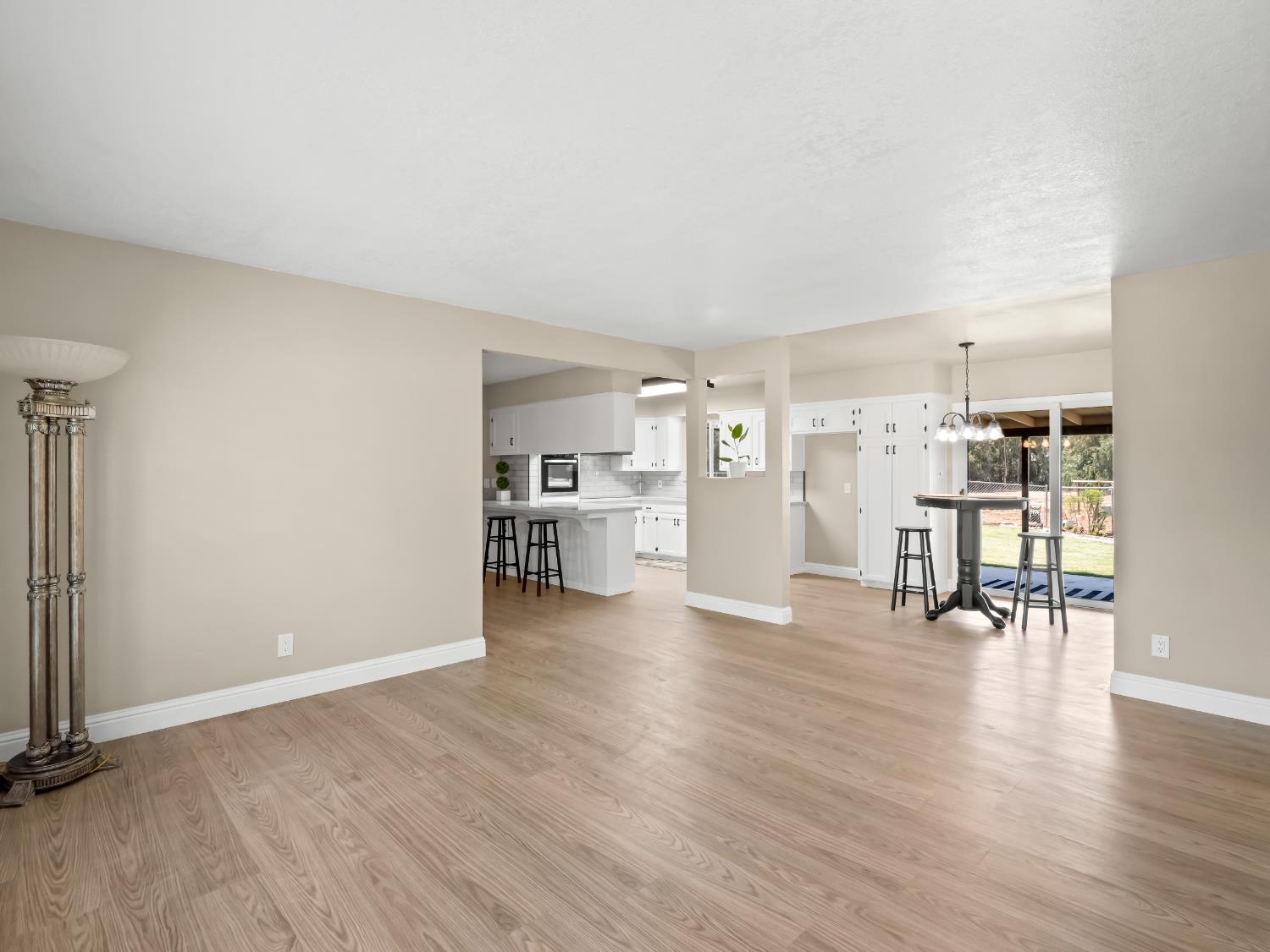 10401 E Bullard Ave, Clovis, CA 93619