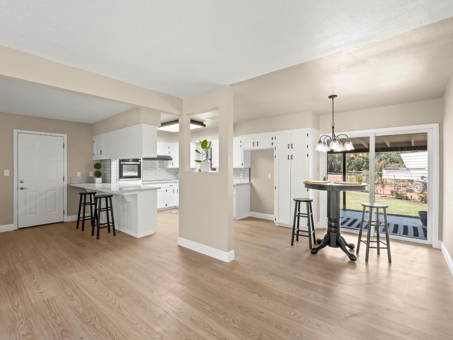 10401 E Bullard Ave, Clovis, CA 93619