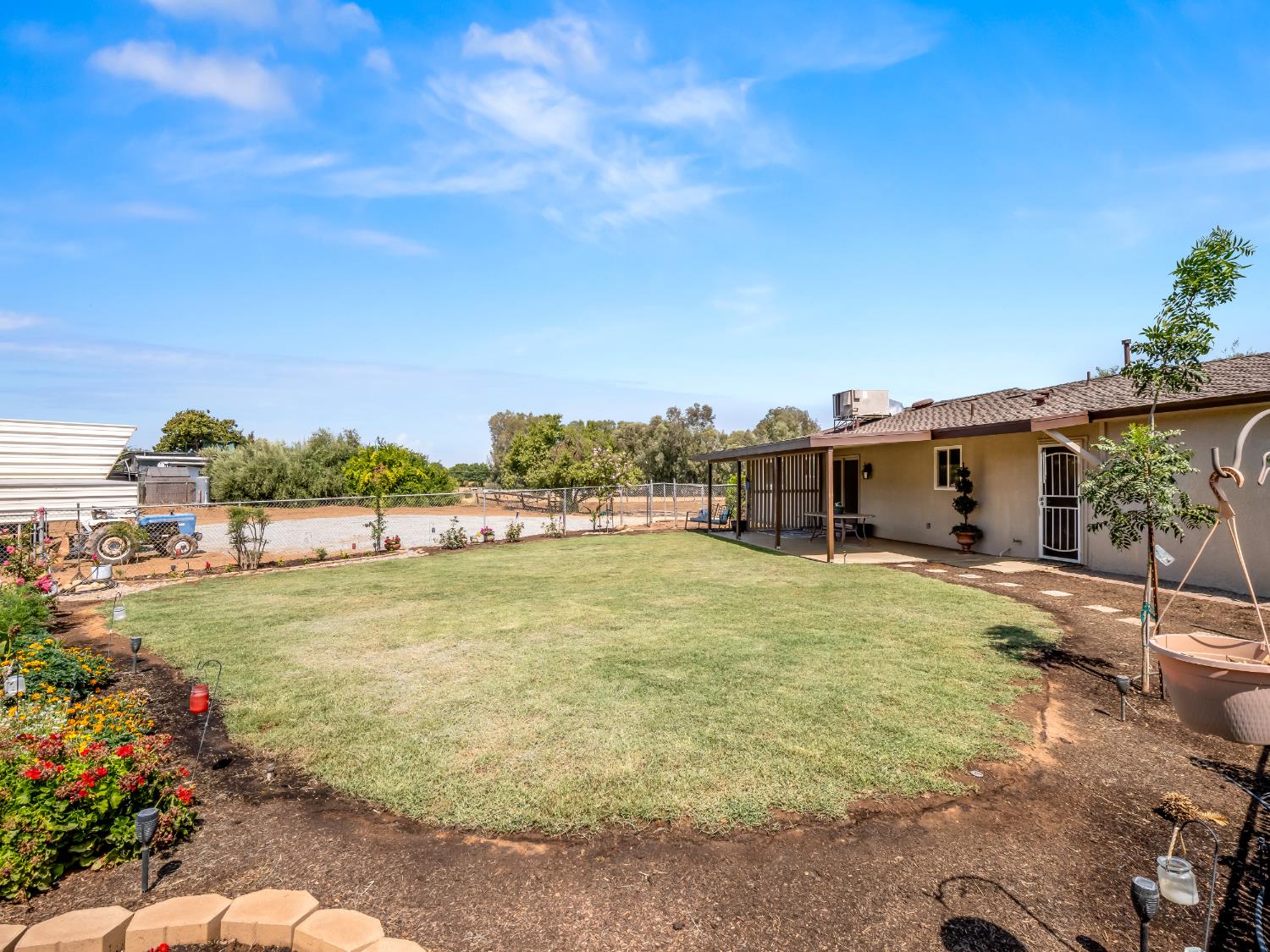 10401 E Bullard Ave, Clovis, CA 93619