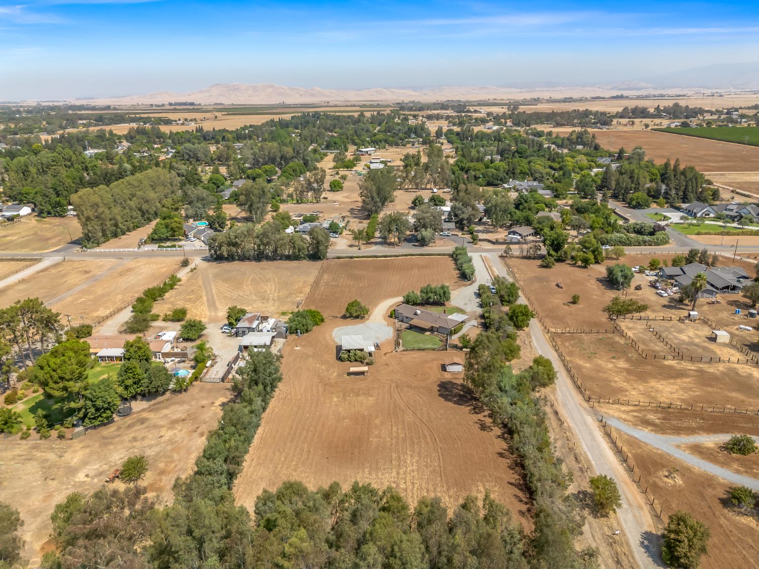 10401 E Bullard Ave, Clovis, CA 93619