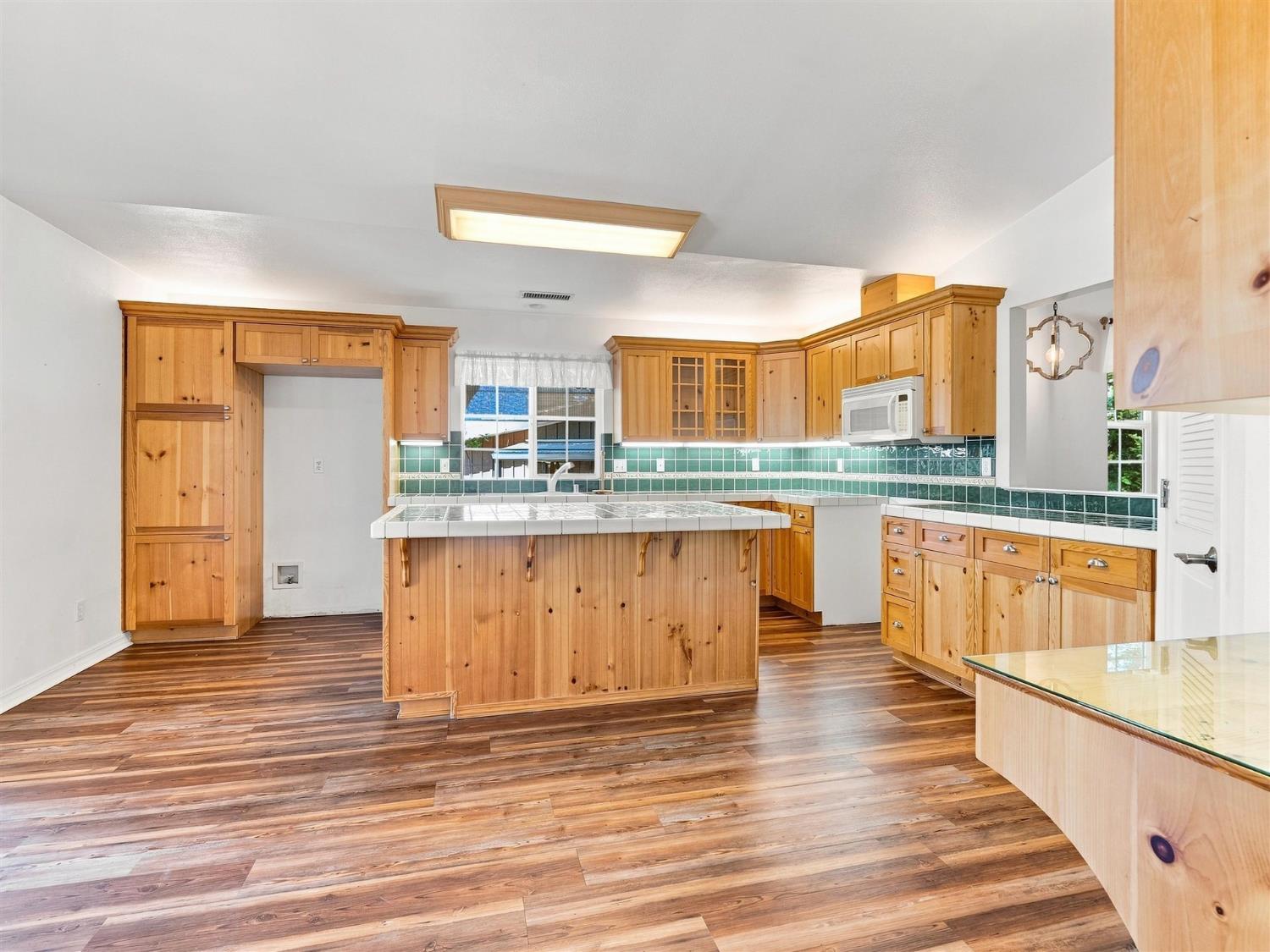 39482 Chickadee, Bass Lake, CA 93604