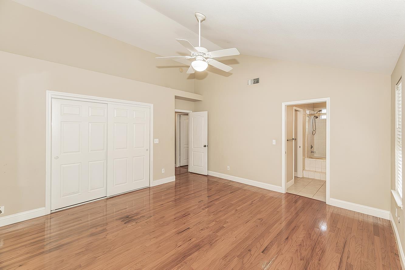 6023 W Alluvial Ave, Fresno, CA 93722
