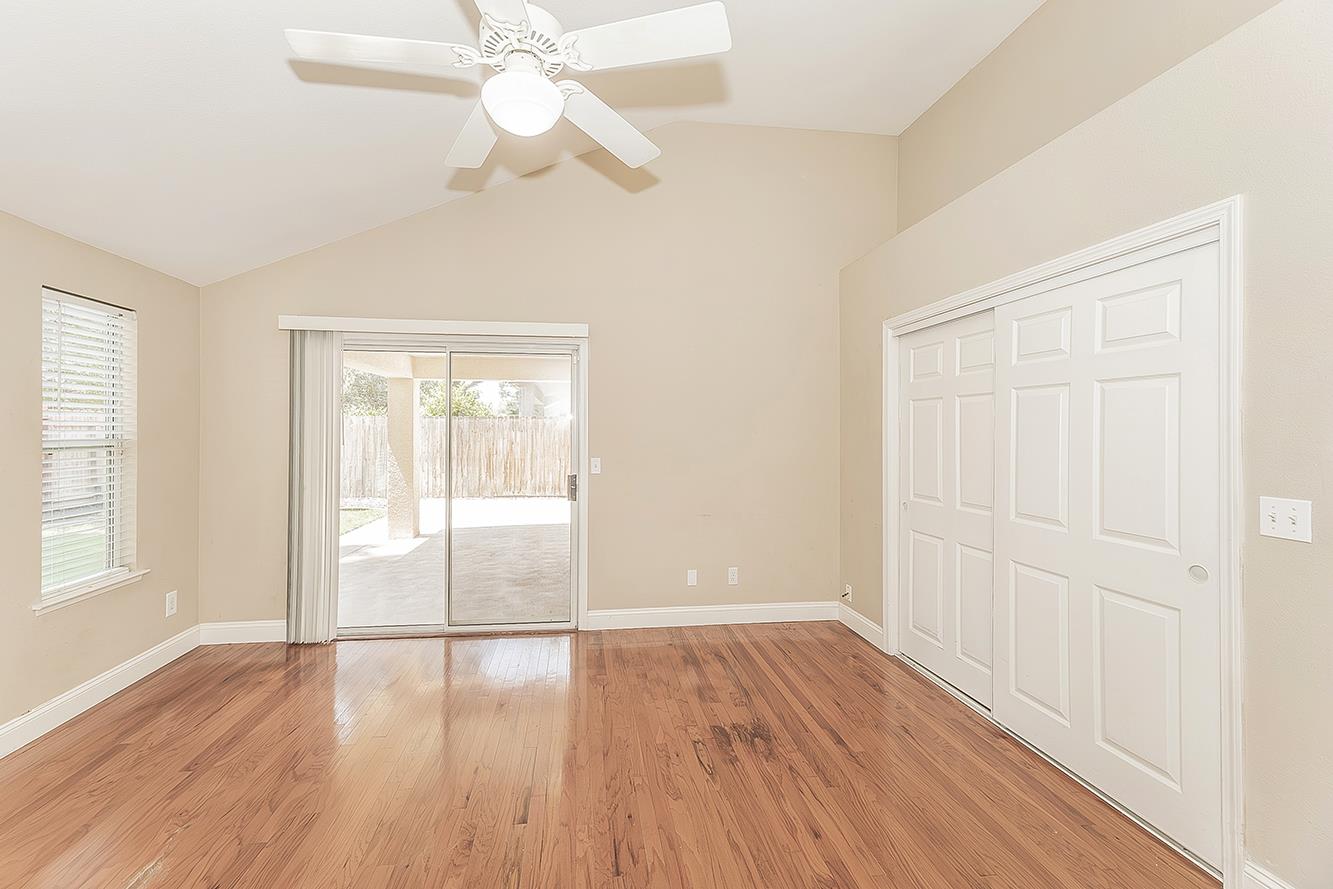 6023 W Alluvial Ave, Fresno, CA 93722