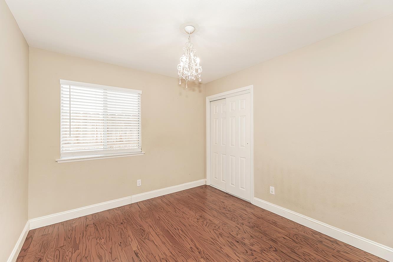 6023 W Alluvial Ave, Fresno, CA 93722