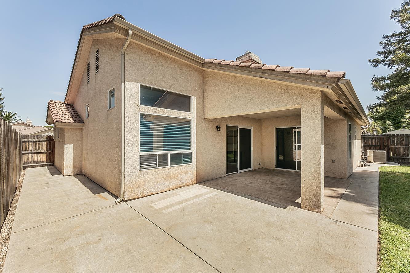 6023 W Alluvial Ave, Fresno, CA 93722