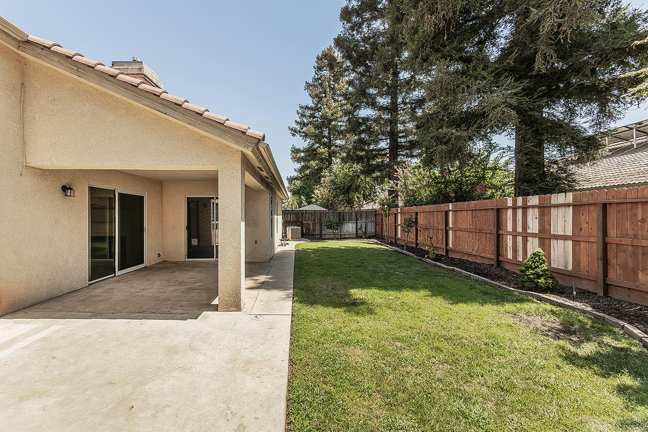 6023 W Alluvial Ave, Fresno, CA 93722