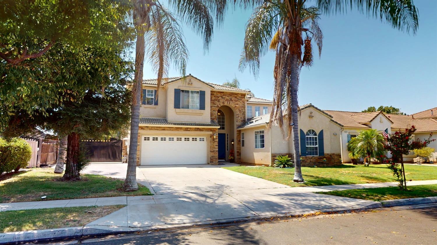 5756 E Pitt Ave, Fresno, CA 93727
