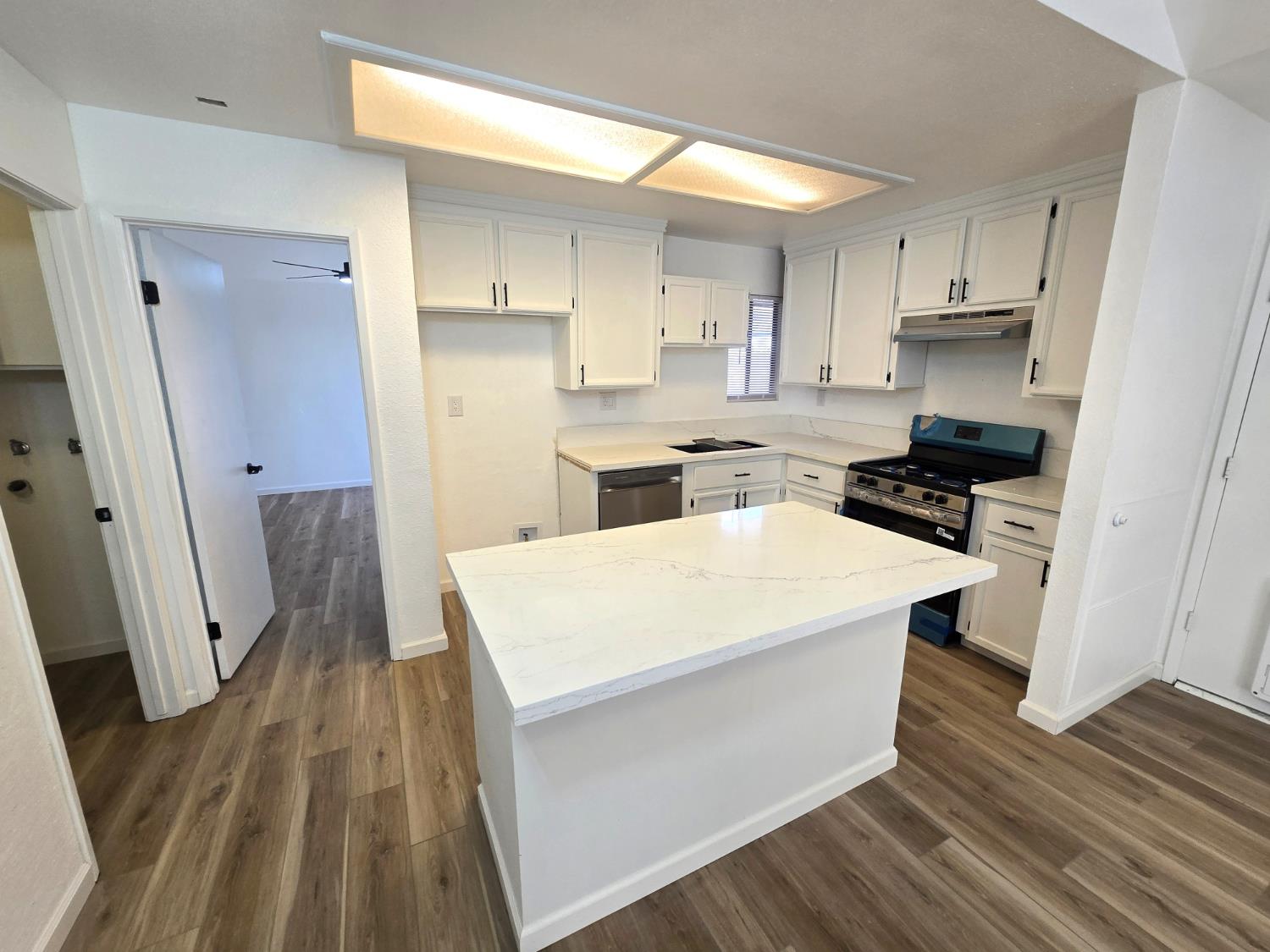 381 E Nees Ave #133, Fresno, CA 93720