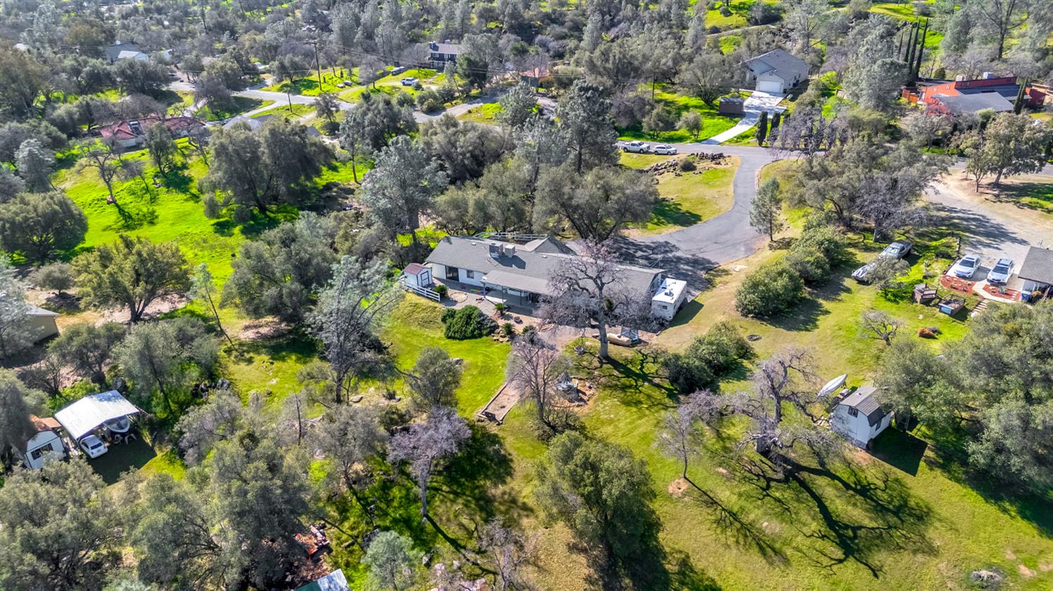 30535 Titan Dr, Coarsegold, CA 93614