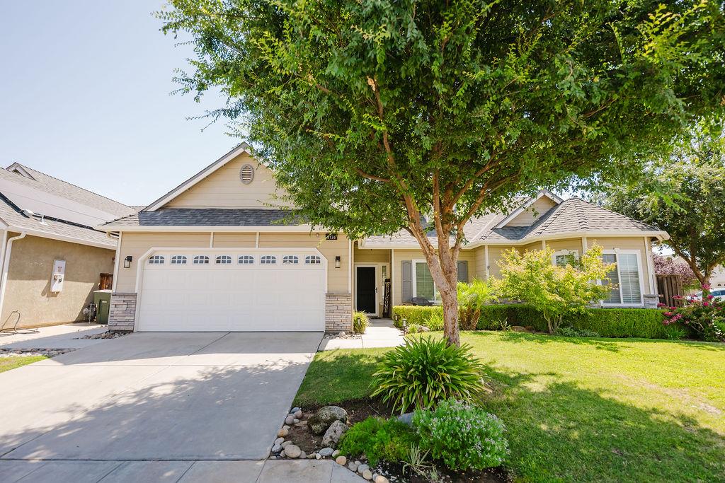 3136 N Mckelvey Ave, Fresno, CA 93727