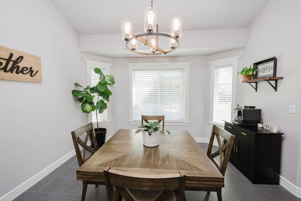 3136 N Mckelvey Ave, Fresno, CA 93727