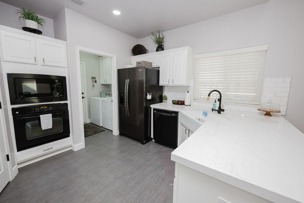 3136 N Mckelvey Ave, Fresno, CA 93727