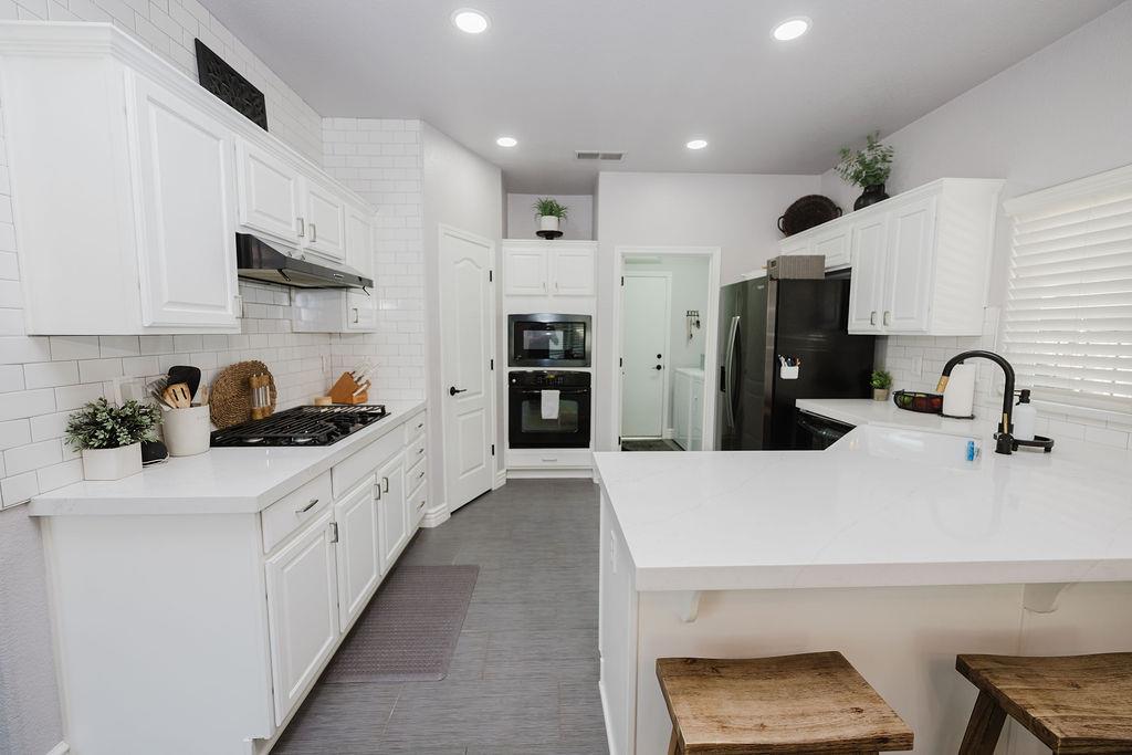 3136 N Mckelvey Ave, Fresno, CA 93727