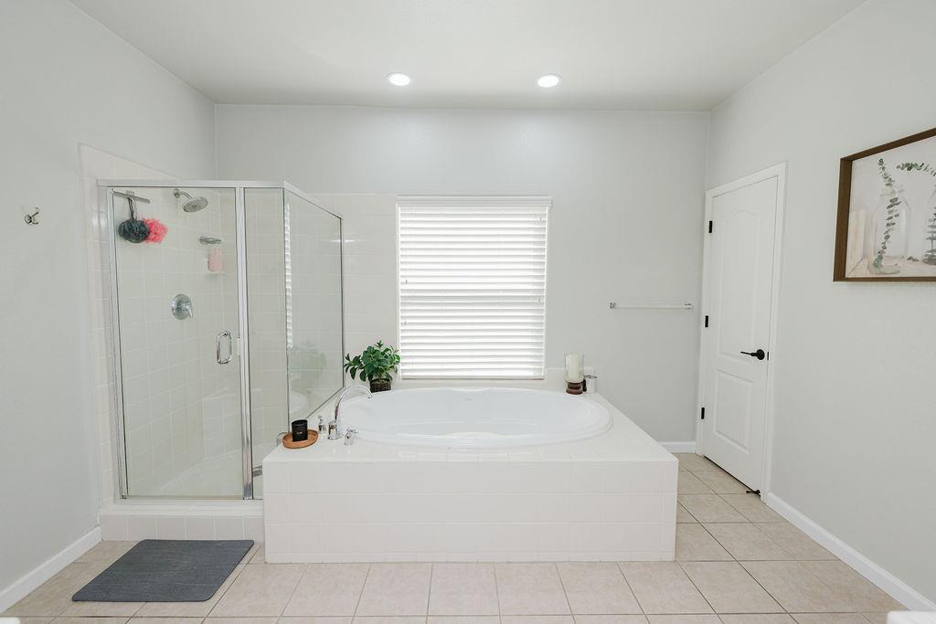 3136 N Mckelvey Ave, Fresno, CA 93727