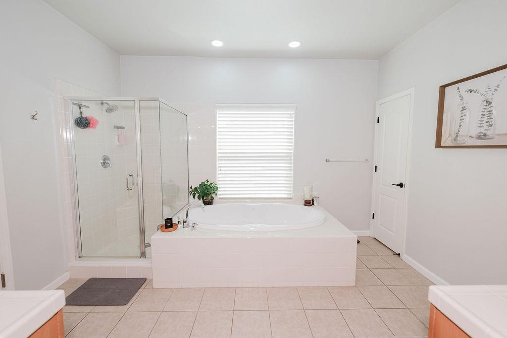 3136 N Mckelvey Ave, Fresno, CA 93727