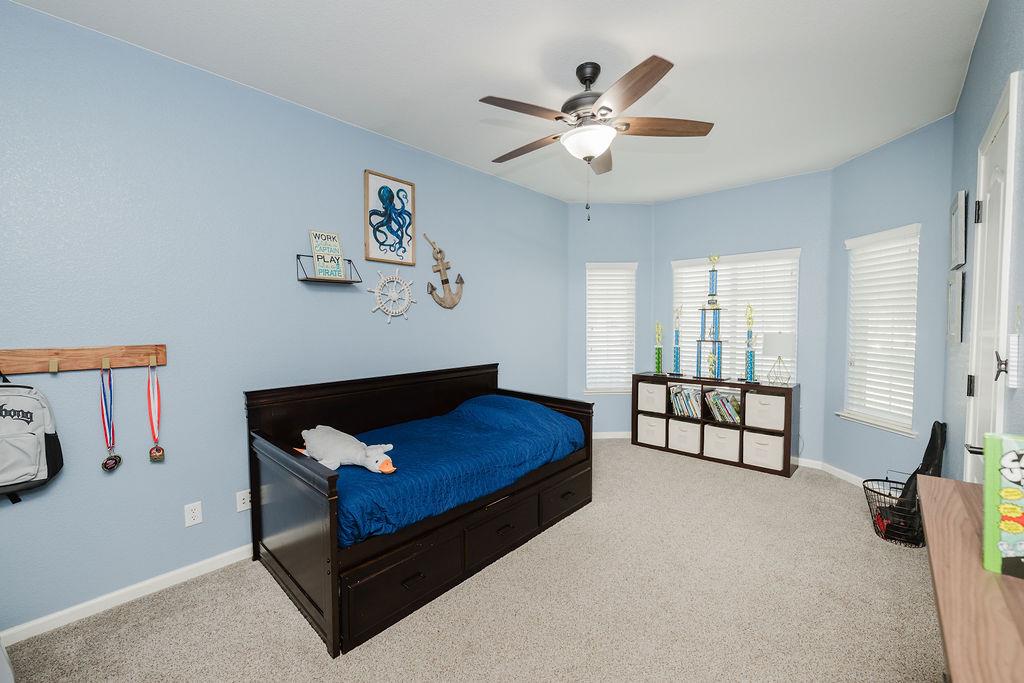 3136 N Mckelvey Ave, Fresno, CA 93727