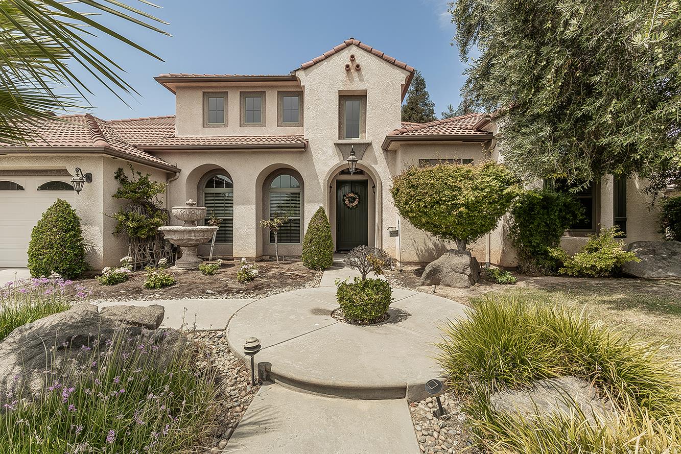 4477 N Quail Lake Dr, Clovis, CA 93619