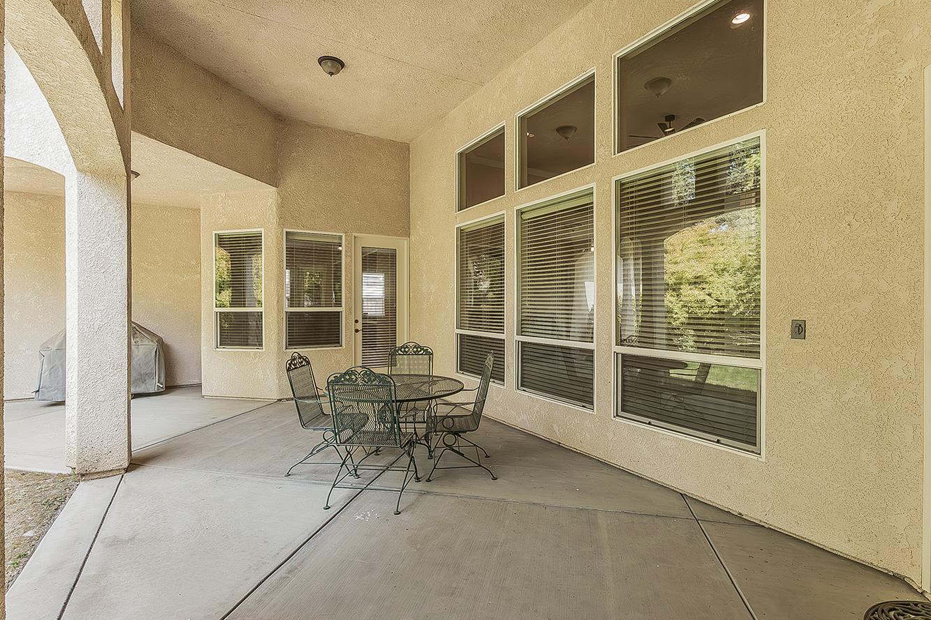 4477 N Quail Lake Dr, Clovis, CA 93619