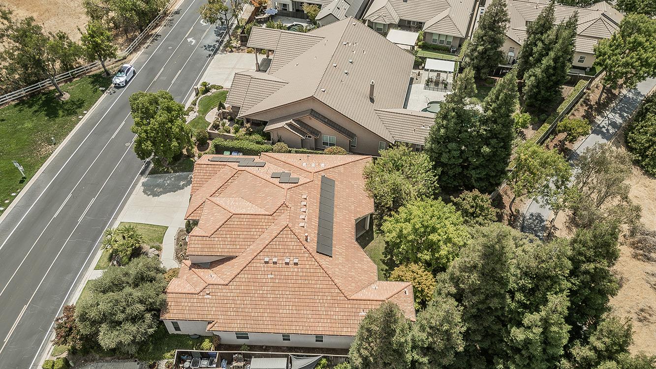 4477 N Quail Lake Dr, Clovis, CA 93619