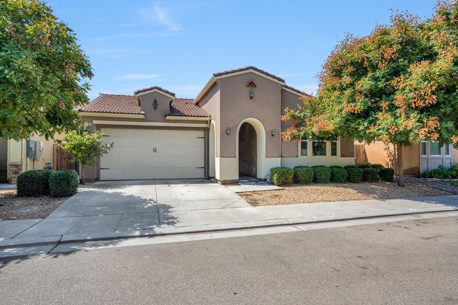3834 Hampton Way, Clovis, CA 93619