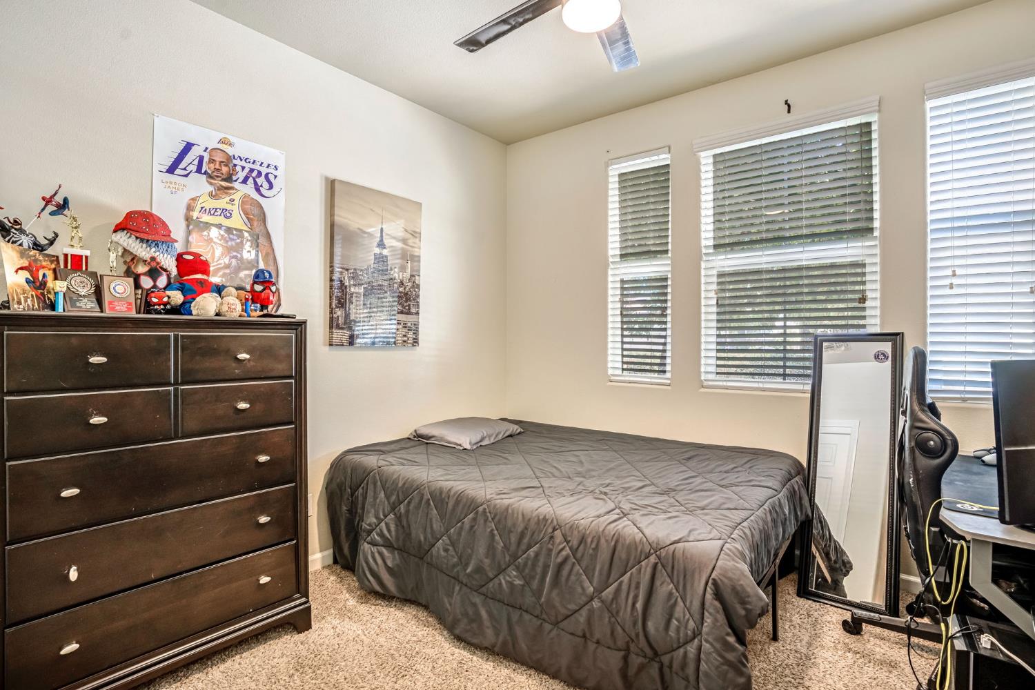 3834 Hampton Way, Clovis, CA 93619