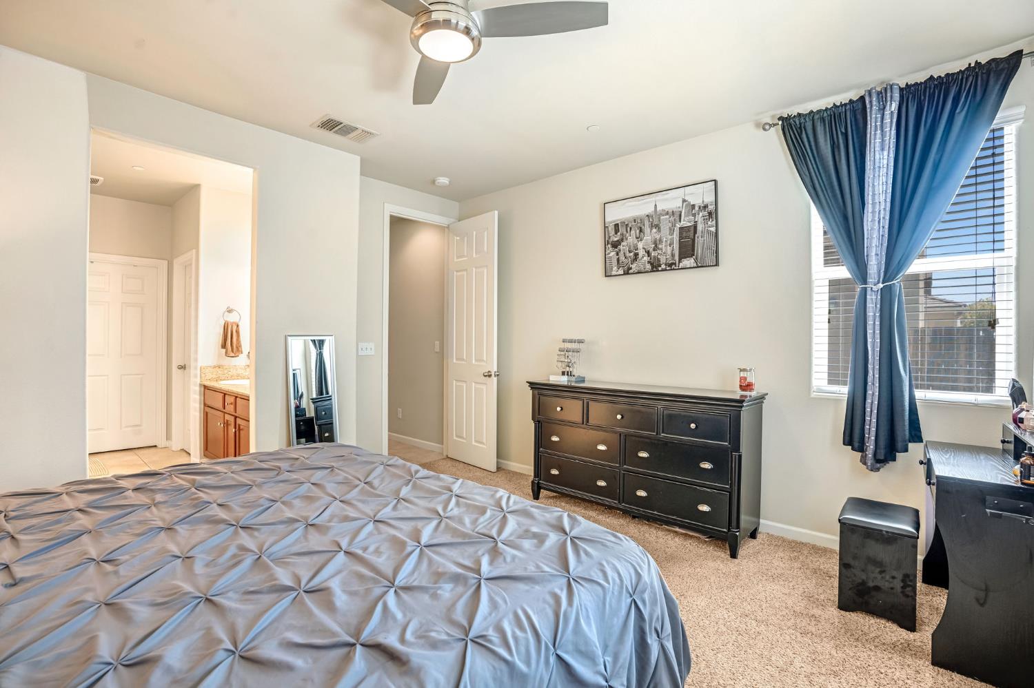 3834 Hampton Way, Clovis, CA 93619