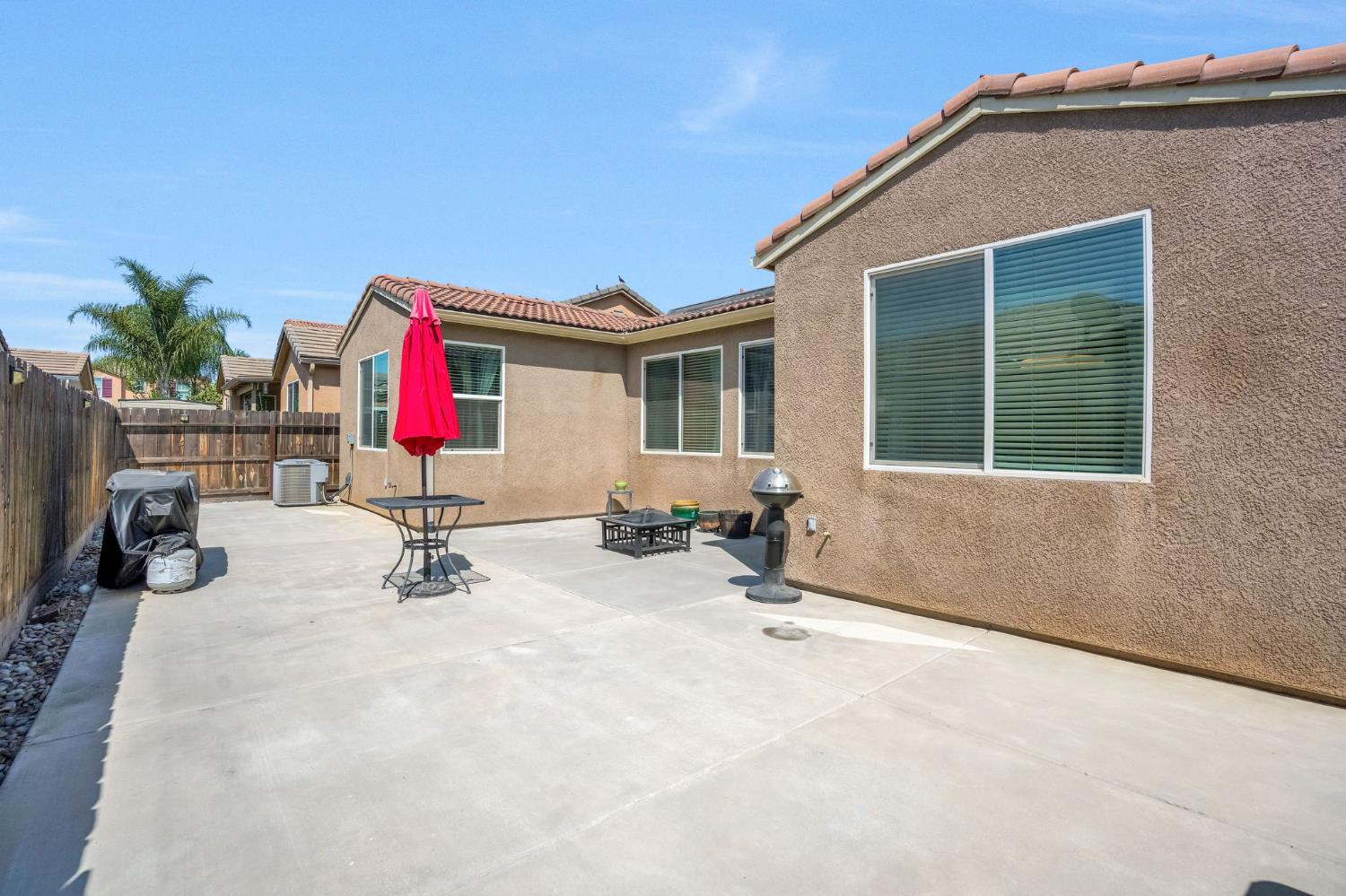 3834 Hampton Way, Clovis, CA 93619