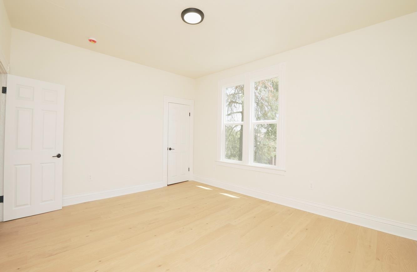 1217 N Palm Ave, Fresno, CA 93728
