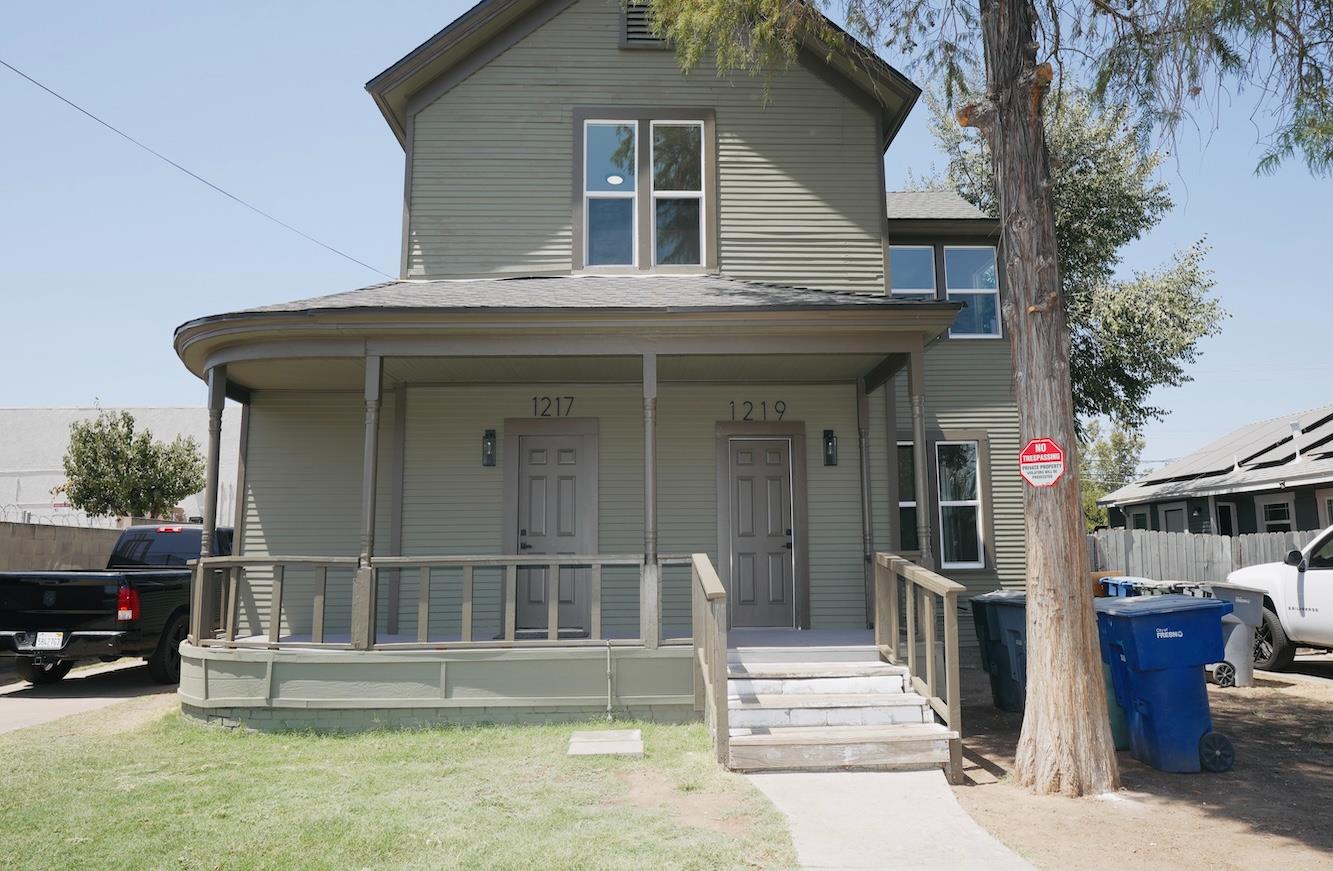 1217 N Palm Ave, Fresno, CA 93728