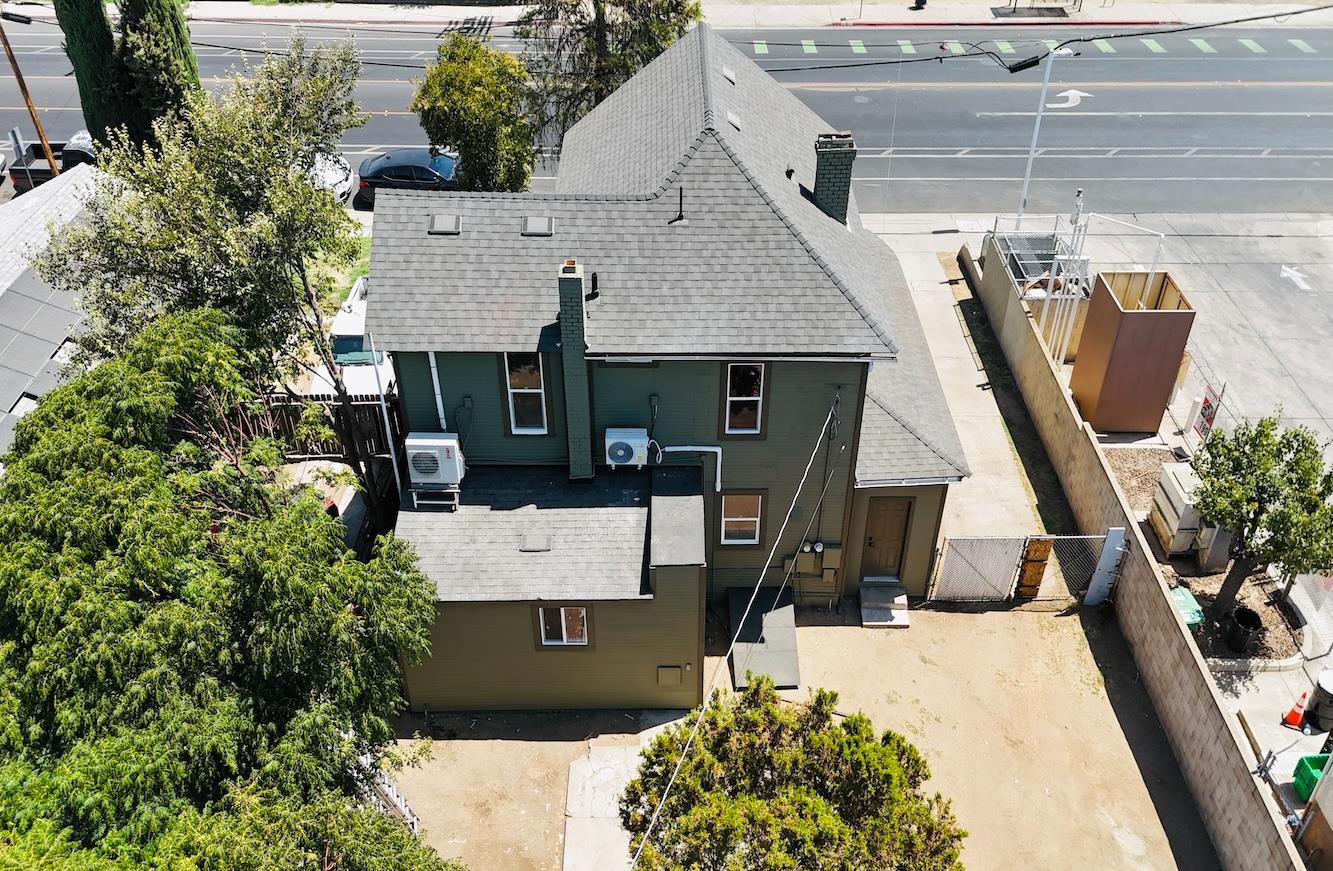 1217 N Palm Ave, Fresno, CA 93728