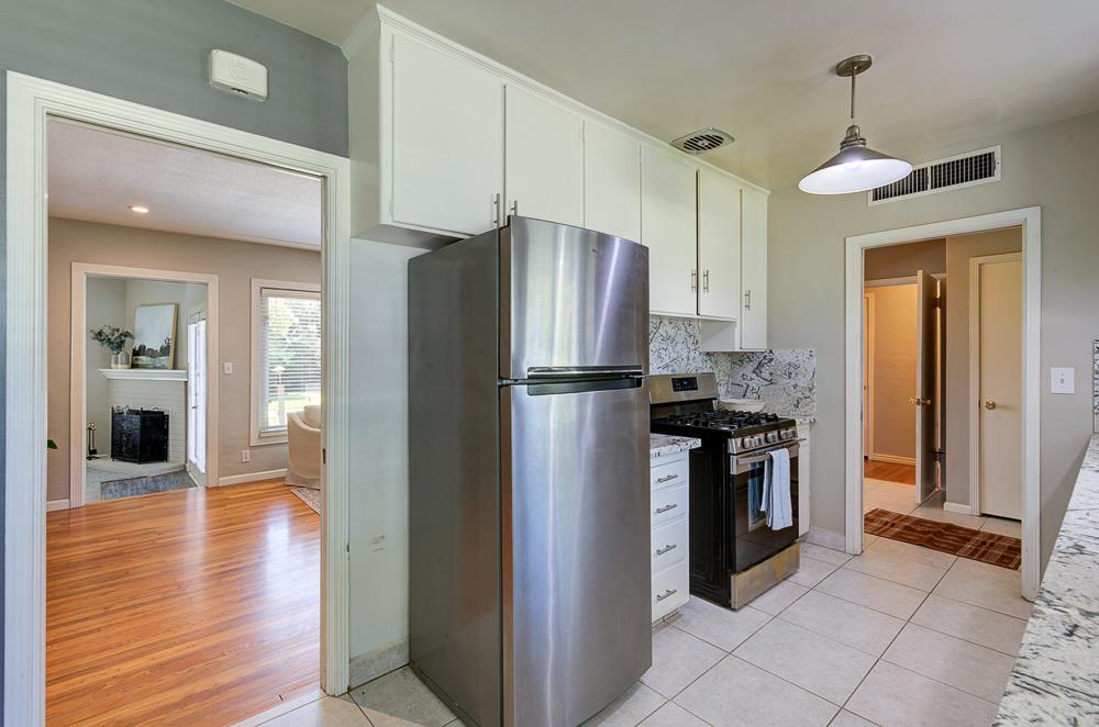 116 E Cortland Ave, Fresno, CA 93704