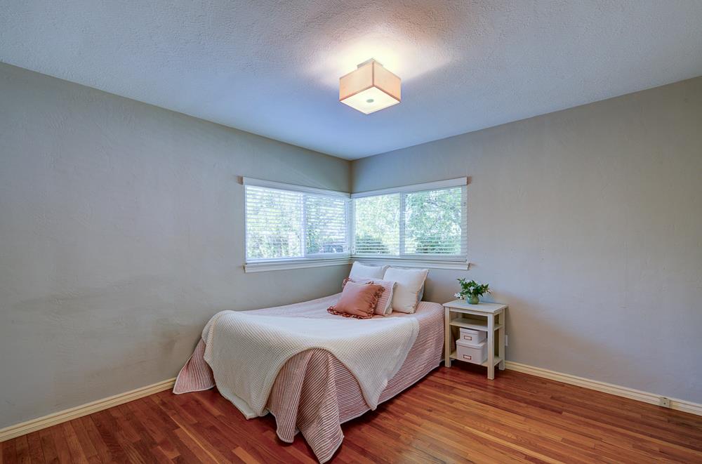 116 E Cortland Ave, Fresno, CA 93704