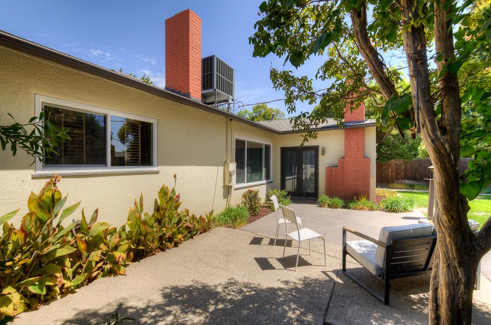 116 E Cortland Ave, Fresno, CA 93704