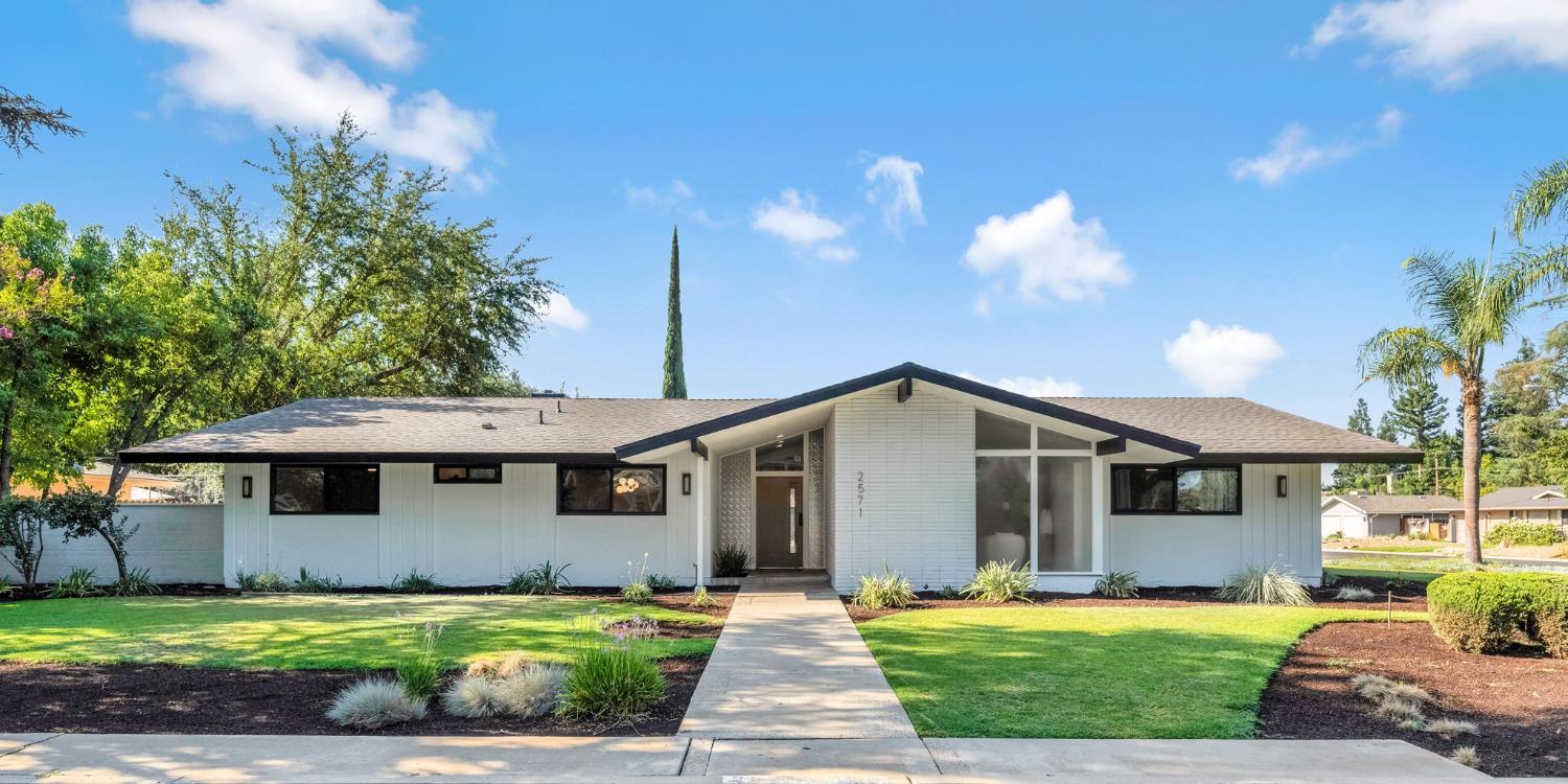 2571 W Magill Ave, Fresno, CA 93711