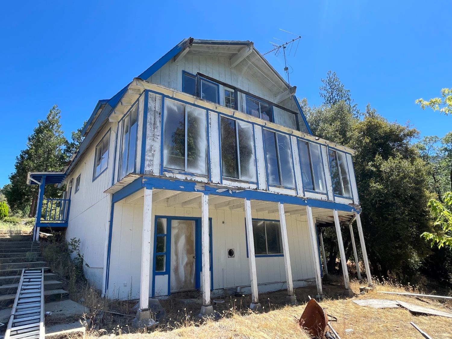 6122 Chowchilla Mountain Rd, Mariposa, CA 95338