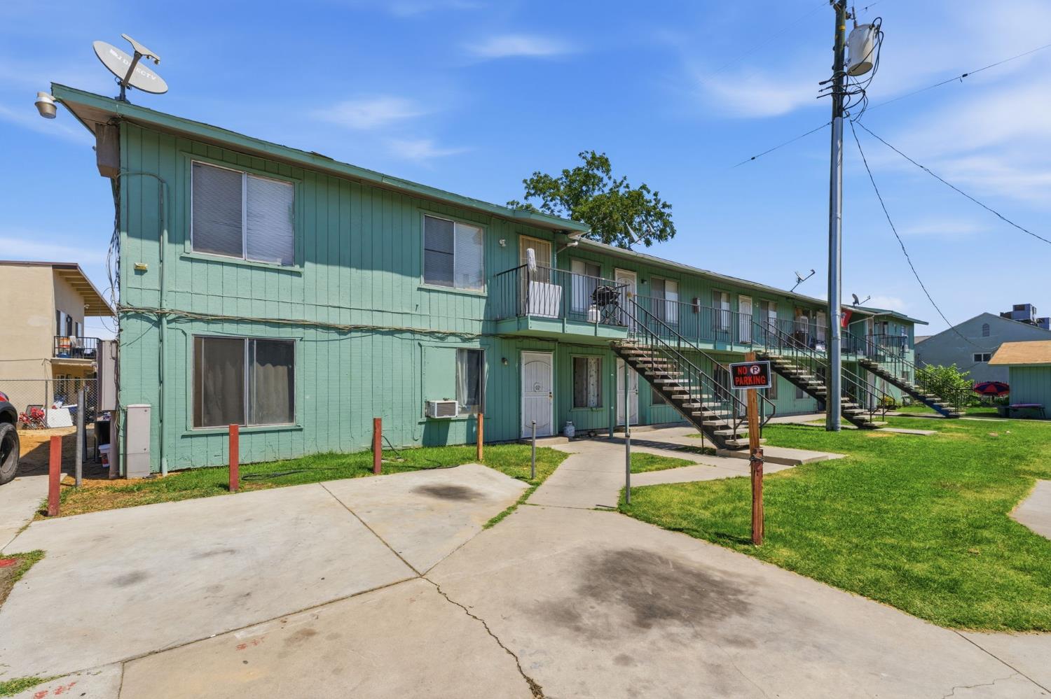 425 S Maple Ave #101, Fresno, CA 93702