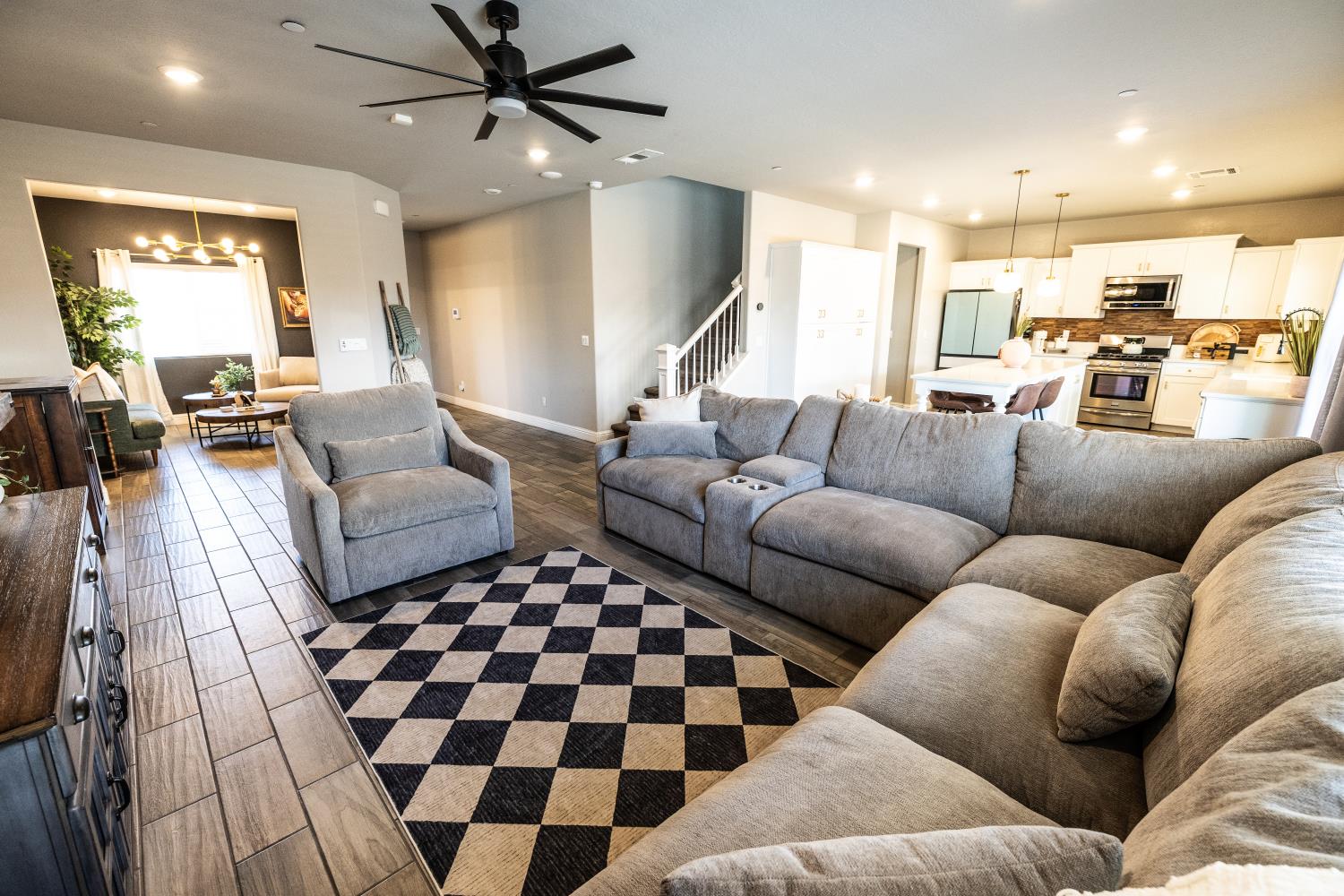 4175 Pico Ave, Clovis, CA 93619