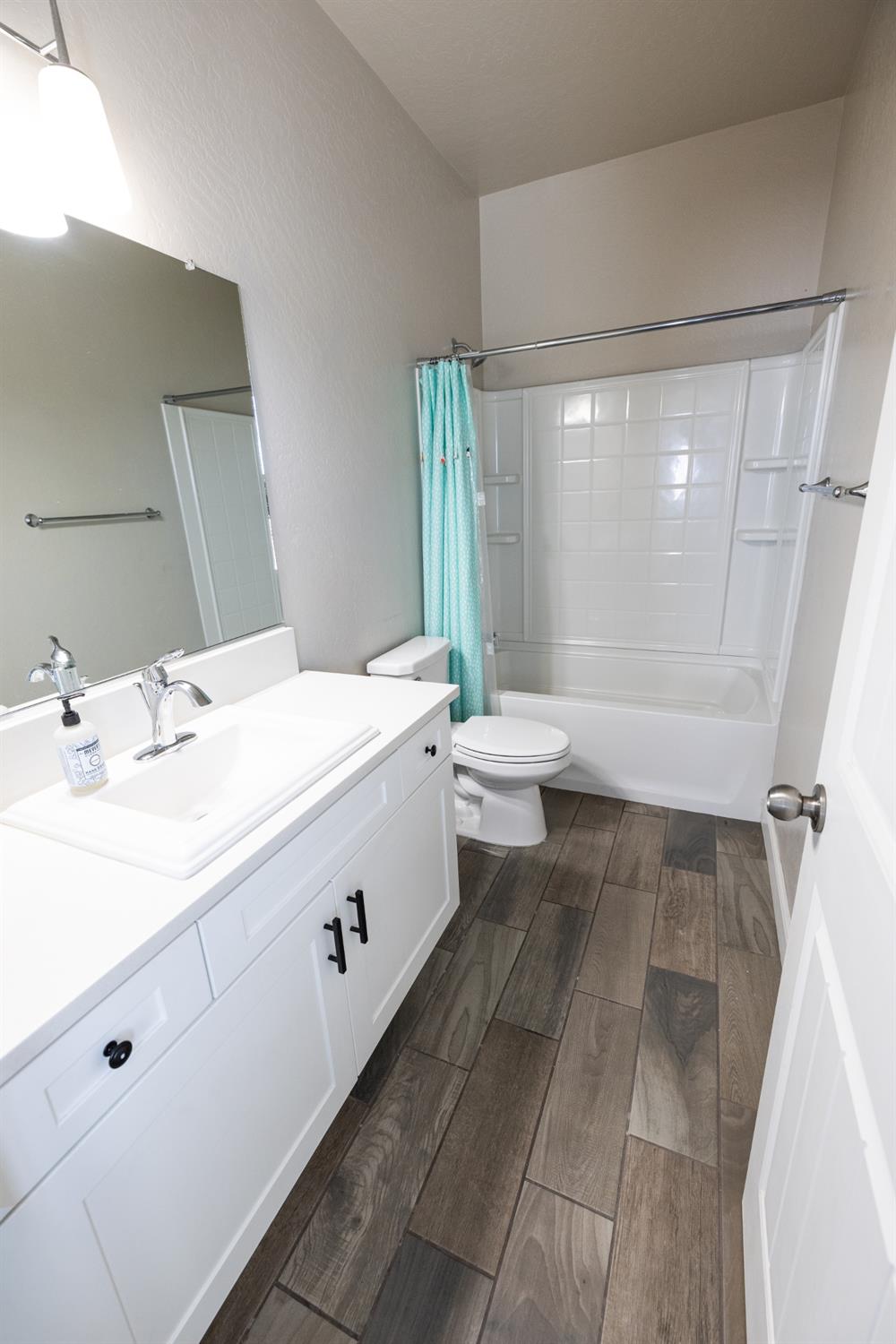 4175 Pico Ave, Clovis, CA 93619