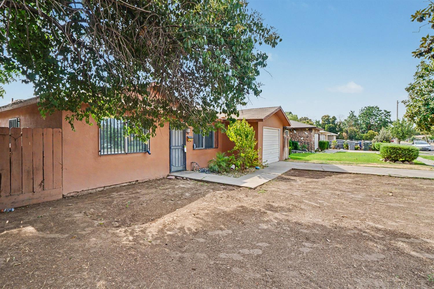 2673 S Tupman, Fresno, CA 93706