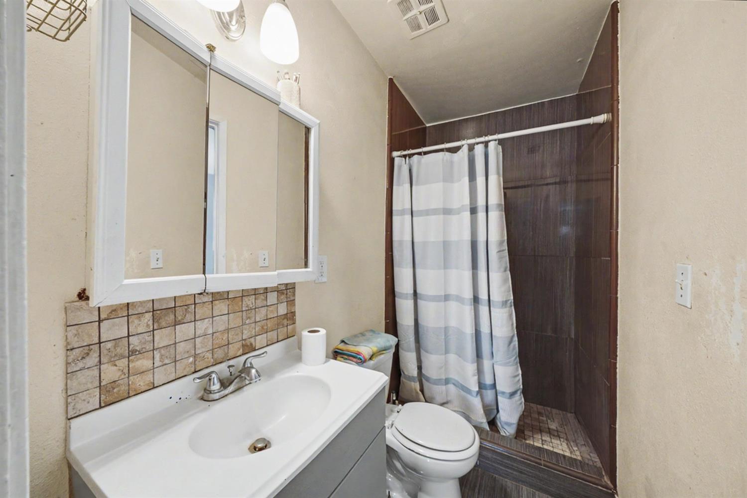 2673 S Tupman, Fresno, CA 93706