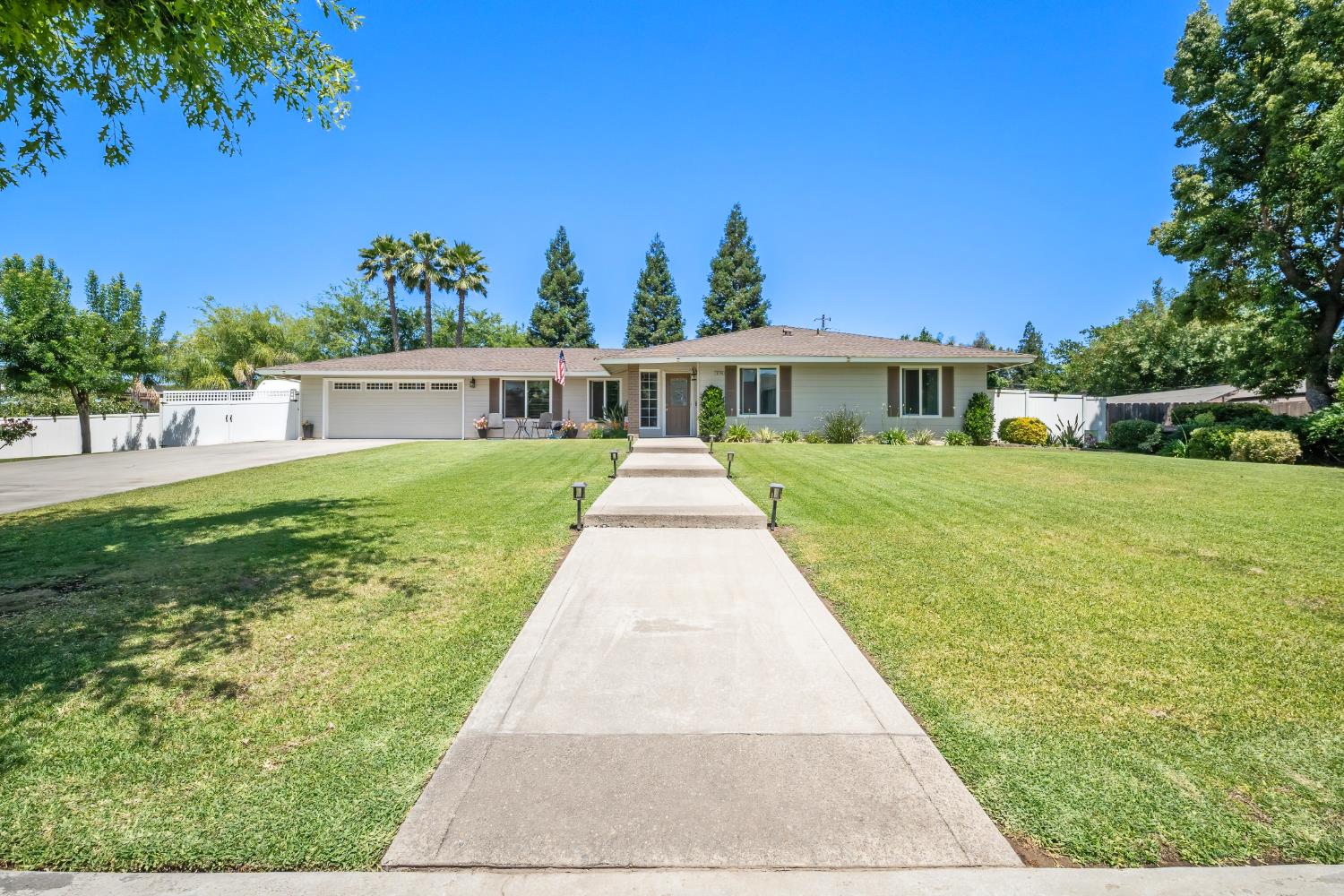 18746 Auburn Way, Madera, CA 93638