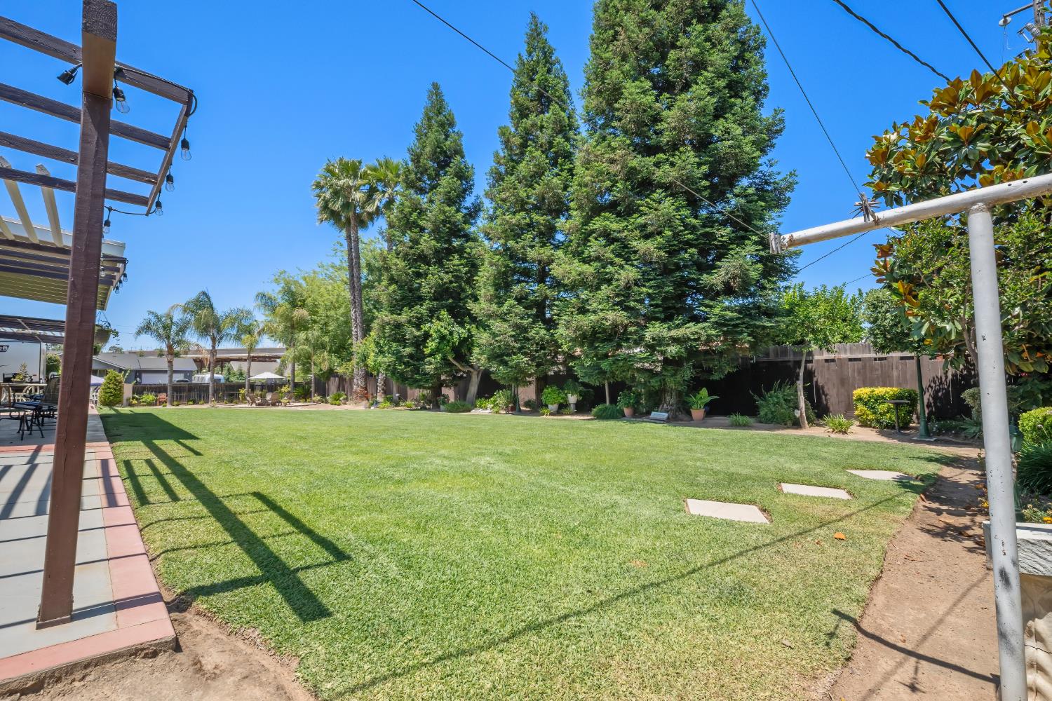 18746 Auburn Way, Madera, CA 93638