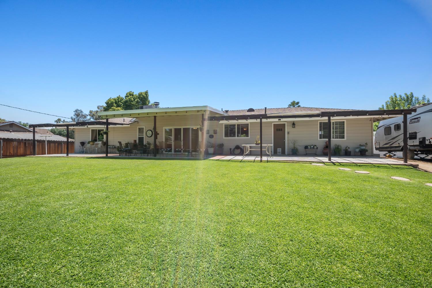 18746 Auburn Way, Madera, CA 93638