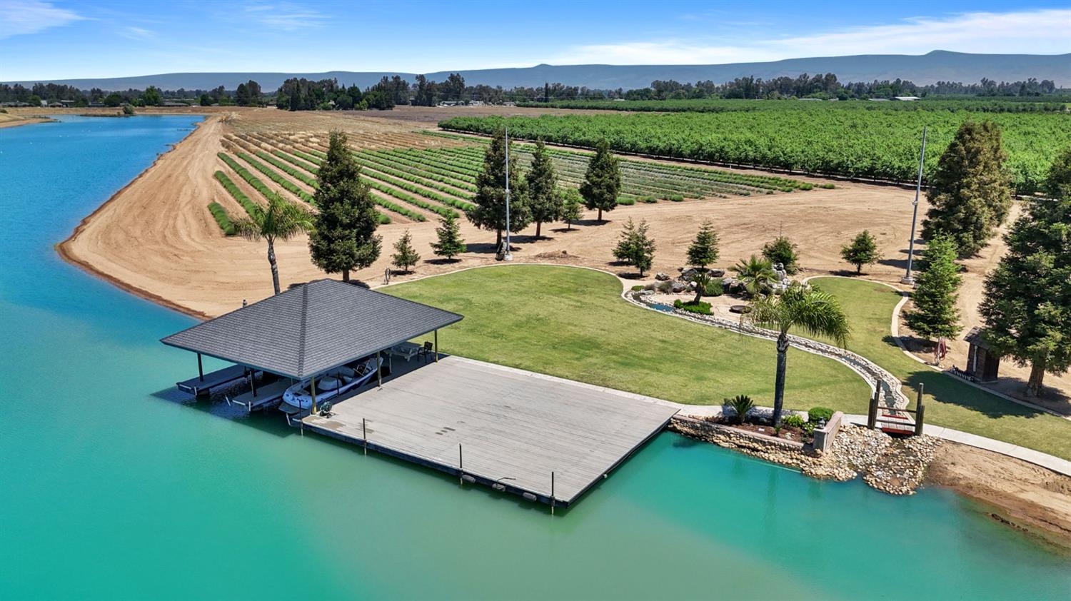 505 N Indianola Ave, Sanger, CA 93657