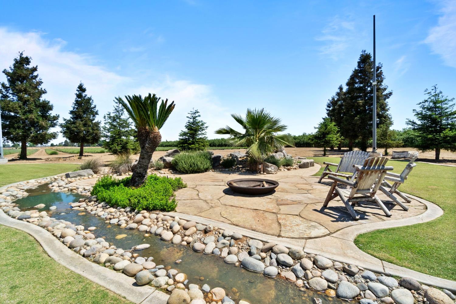 505 N Indianola Ave, Sanger, CA 93657