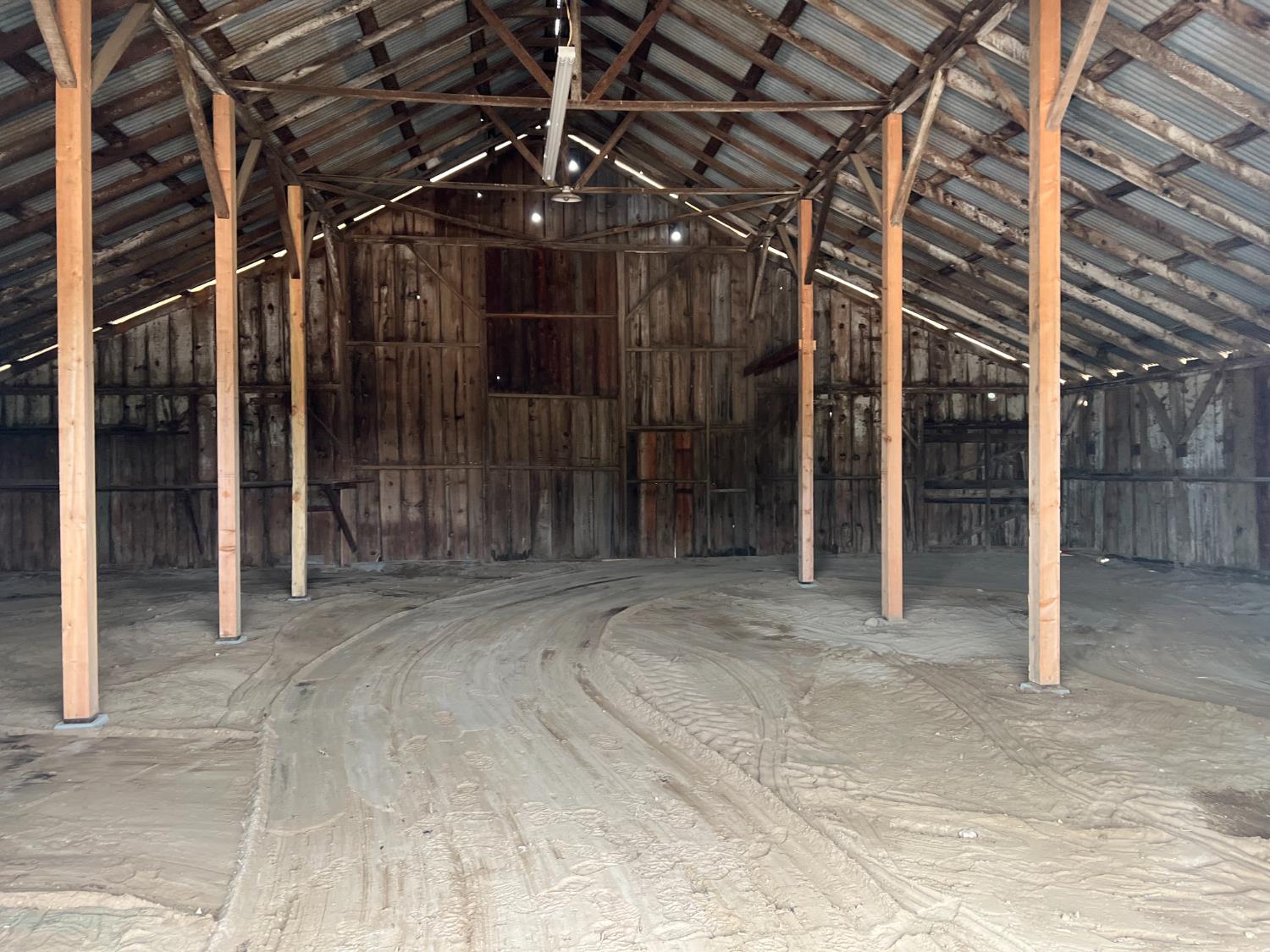 505 N Indianola Ave, Sanger, CA 93657